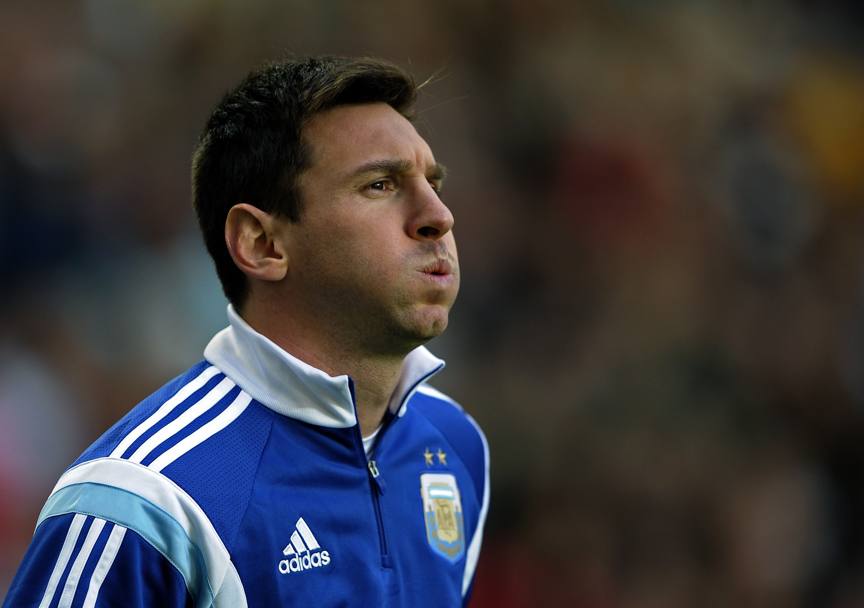Leo Messi (Argentina) ha vomitato ancora durante l&#39;amichevole con la Slovenia del 7 giugno: ha avvertito pi volte lo stesso problema durante la stagione. Afp